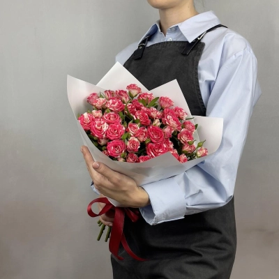 Букет «Фейерверк» – 9 пышных кустовых роз в огненной палитре Красноярск Красноярский край